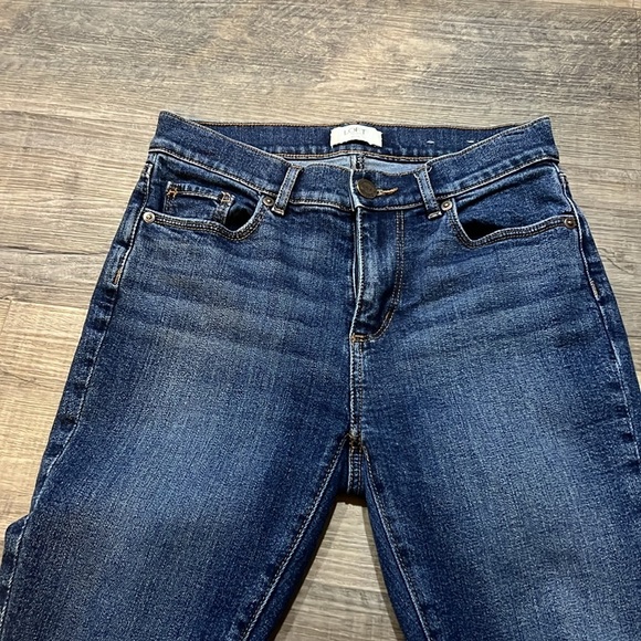 4 for $20 Loft  Outlet Petite Skinny jeans size 00 - Picture 2 of 5